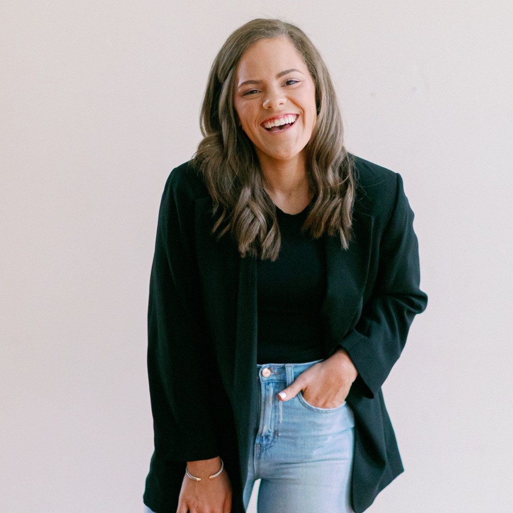 Meet your Posher, Alex Claire